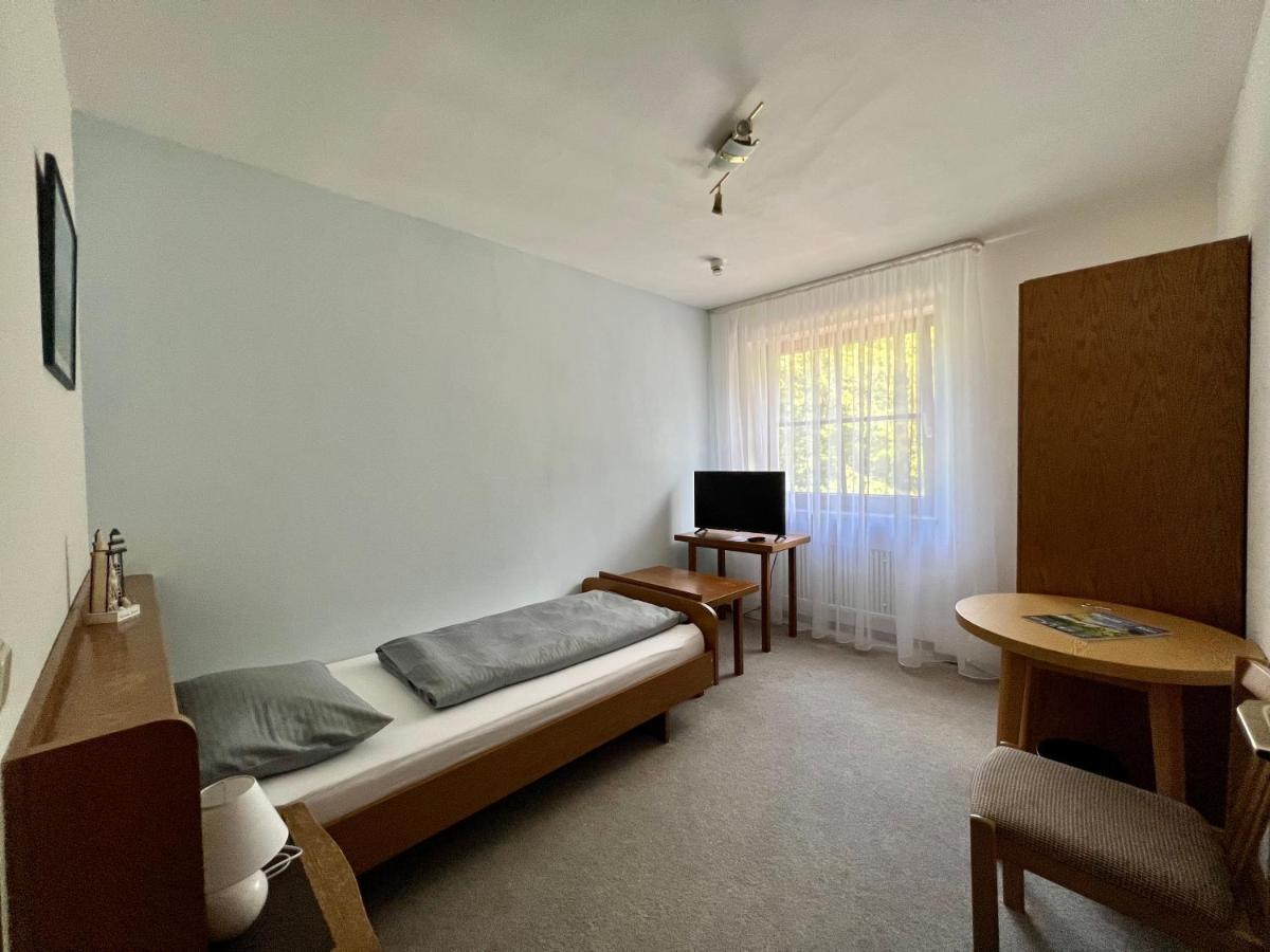 Hotel-Gasthof Deutschmeister Donauwörth エクステリア 写真