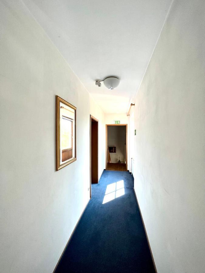Hotel-Gasthof Deutschmeister Donauwörth エクステリア 写真