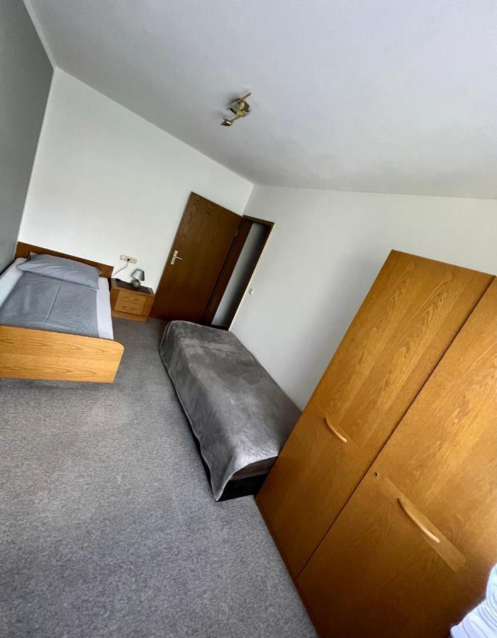 Hotel-Gasthof Deutschmeister Donauwörth エクステリア 写真